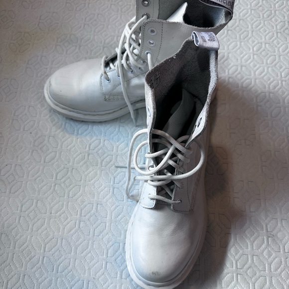 Dr. Martens white 1460 MONO SLL UP BOOTS - Picture 7 of 7